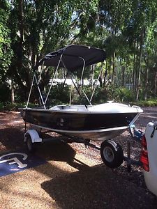 Boat Quintrex Dart dinghy 3.7 with 15 HP Mercury