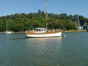 Gentlemens Yacht, Motor Sailing Boat, Live a Board, Classic Wooden 1949 Project