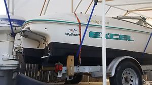 1997 Wellcraft Excel 18DX