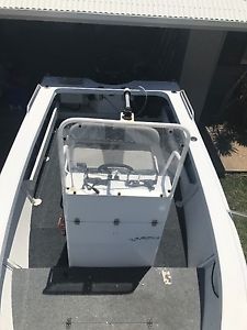 seascape kingfisher 5.32 center console