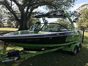 2014 Nautique 200 SPORT