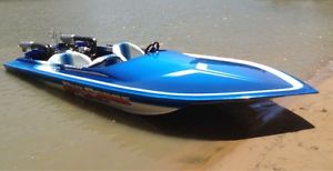Californian V 19ft Ski Race boat by USA Performance Race Boats