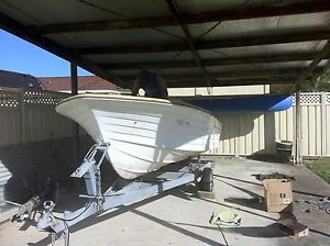 Fibregalss Boat Hull and Trailer Cruise Craft 15ft