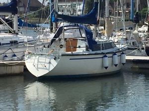 Dufour 2800 sailing yacht, 27' long, 4' draugh, 5 berth, 19hp Volvo  great sail