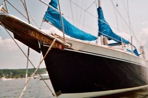 Halman  Horizon - 1984 27’-31' Cutter Rig Sailboat