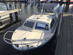 21ft norman fiberglass cruiser boat (volvo engine)