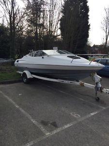 bayliner capri boat,speedboat,cuddy,cruiser