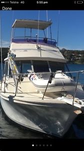 Mariner 31 flybridge Turbo Diesel engines shaft drive!!