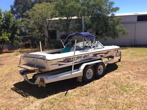 Custom, inboard, 20ft ski boat