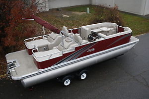 26  Tahoe TMLTZ RL -----Top of the line pontoon boat