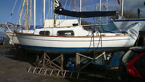 Cinder 22 sailing cruiser