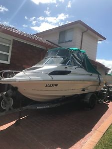 haines signature 530C boat