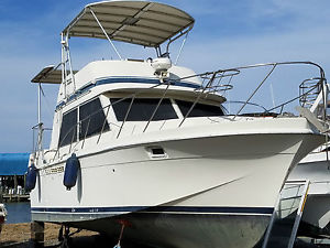 1984 Uniflite 36' Aft Cabin