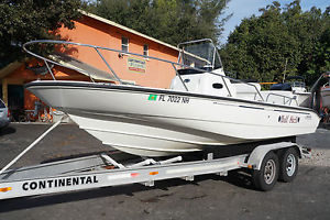 2006 Boston Whaler 220 Dauntless