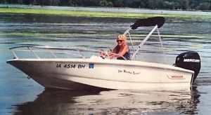 2011 Boston Whaler 130 ss