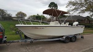 1988 Mako 211
