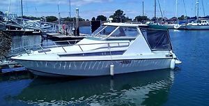 7.3 M Cruiser dry docked at WesternPort Bay $19,000