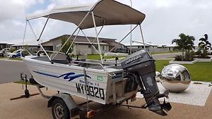4m Bluefin alloy front controls electric start and trim 50hp johnson registered