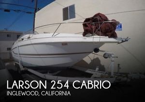 1998 Larson 254 Cabrio