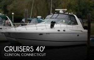 1999 Cruisers Yachts 3870 Esprit