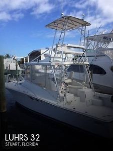 1996 Luhrs 32