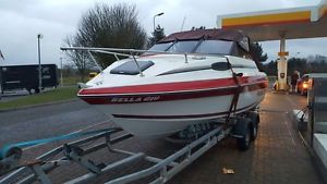 Power boat...speedboat...engine...inboard...no trailer