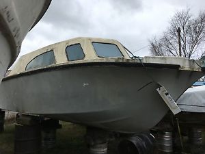 PROJECT FIBRE GLASS 27' BOAT