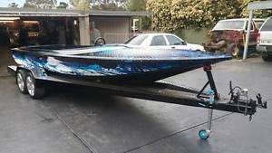 21 ft Rival  Powerboat