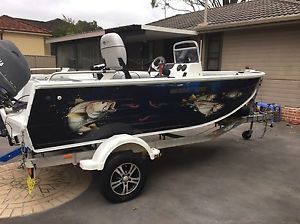 2013 QUINTREX HORNET TROPHY 4.5 M & 70 HP YAMAHA ENGINE 4 STROKE