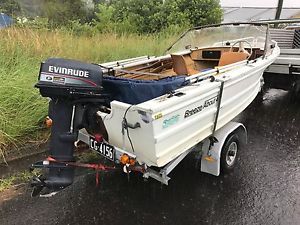 4M Quintrex breezabout + trailer +n 25HP Evinrude all rego ready for use.