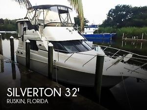 1998 Silverton 322 Motoryacht