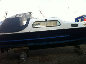 FREEMAN BOAT 22 Inboard Engine Circa 1970 Urgent Sale