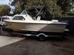 Pride 19ft halfcabin fishing boat & Yamaha 115hp v4 2002 model.