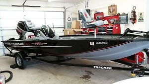 2014 Tracker Pro Team 190 TX with 115 hp Mercury Pro XS 91 hours