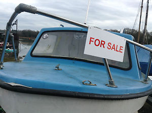Fishing Boat.  Ideal starter boat.  Dejon.