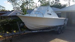 Cruisecraft Reef Ranger with 140hp Suzuki 4 stroke and Dunbier Tandem Trailer