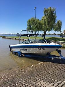1995 malibu sunsetter ski/wake boat.   like  mastercraft tige centurion nautique