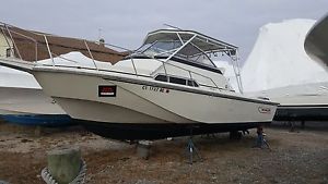 27' Boston Whaler Full Cabin