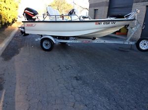 Boston Whaler 13 ft - 2001 - 25  hp Mercury