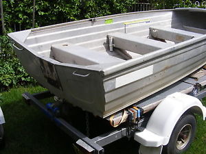 3.7 STACER WIDE BODY ALUMINIUM TINNY NOT QUINTREX