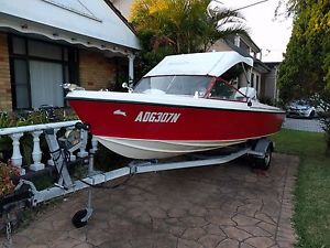 17ft (5.2m) Runabout Boat 120hp with Trailer