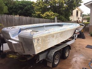 Haines Hunter 565F boat