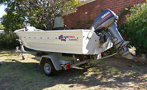 Quintrex 355 Dart boat tinny, 15hp Yamaha outboard motor & Dunbier boat trailer