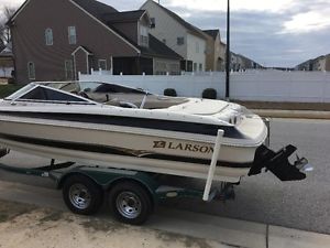 2003 Larson LXI 230