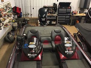 2004 Triton