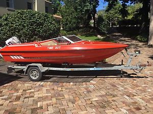 Speed Boat and Trailer