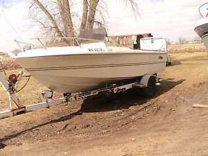 1976 Cruisers 19' center console