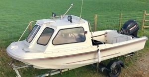 DellQuay Dory 17 fishing boat