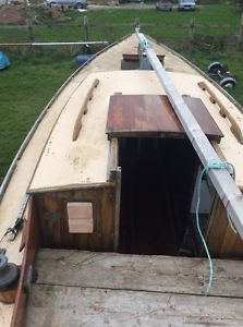 23ft Classic 2 berth Sailing Cruiser
