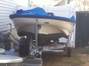 2001 Boston Whaler sport